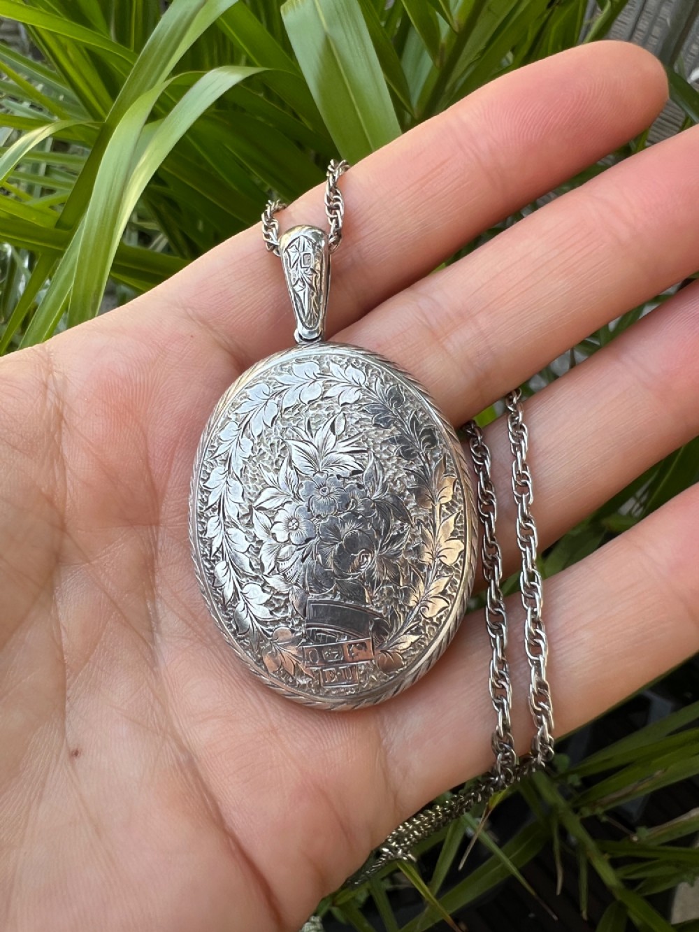 1880 Antique Victorian Large Silver Locket View IX