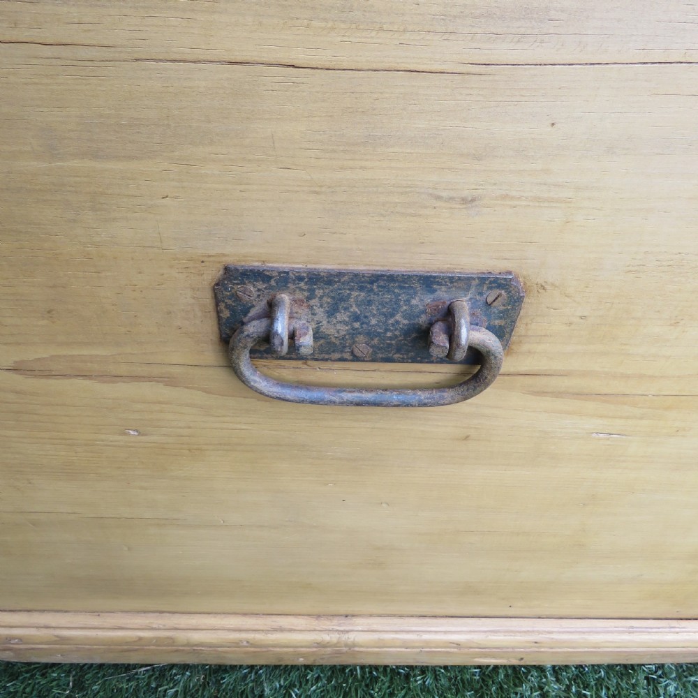 A rectangular Victorian pine blanket chest featuring visible dovetail joint corner construction, a hinged top lid, and a moulded base. View IX