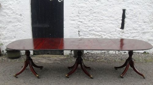 George 111 Mahogany Three Pedistal Dining Table