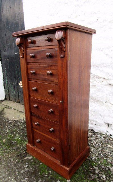 Nice Clean Victorian Mahogany Wellington Chest