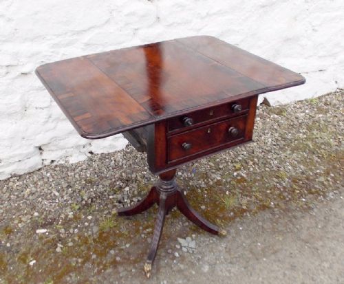 Fine Georgian Mahogany and Rosewood Pedistal Pembroke Table