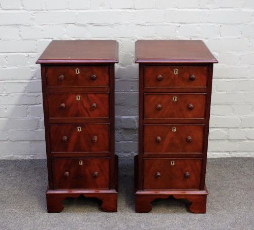 A Fine Pair of Victorian Mahogany Bedside Chests of Four Drawers