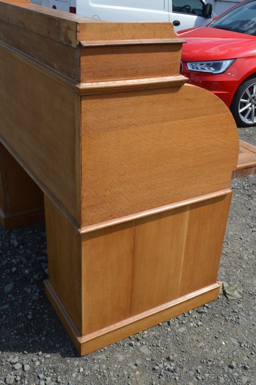 LARGE VICTORIAN OAK CYLINDER DESK - ADDITIONAL PHOTO 3