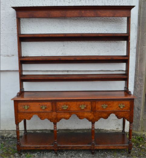 A Victorian Oak Plate Back Dresser