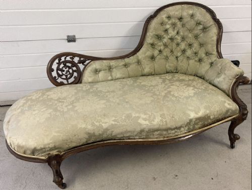 A Victorian Walnut Chaise Lounge