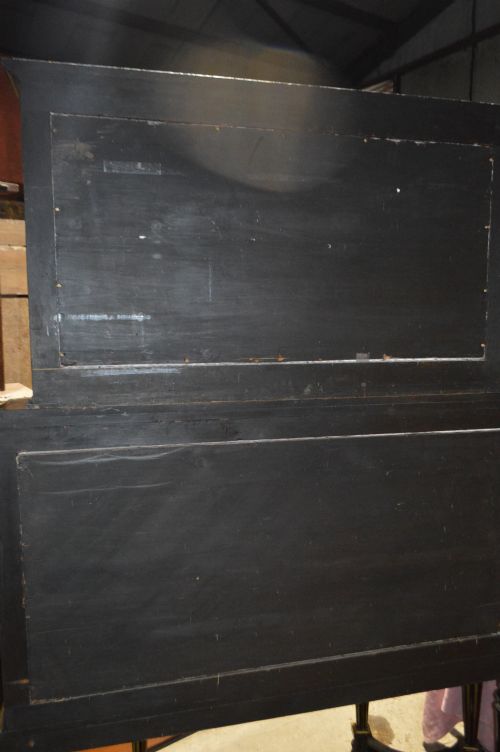 A LARGE 19TH CENTURY PARCELGILT AND EBONISED VITRINE - ADDITIONAL PHOTO 2