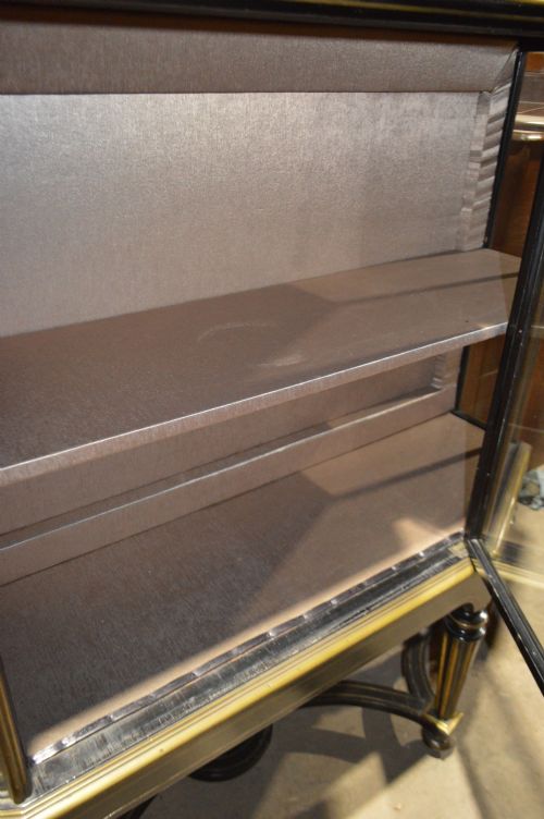 A LARGE 19TH CENTURY PARCELGILT AND EBONISED VITRINE - ADDITIONAL PHOTO 4