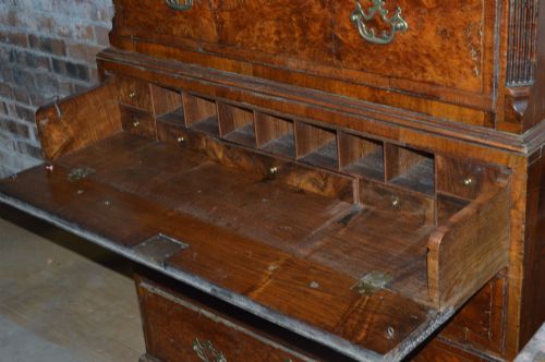 A SUPERB GEORGE I BURR WALNUT SECRETAIRE CHEST ON CHEST TALLBOY - ADDITIONAL PHOTO 8