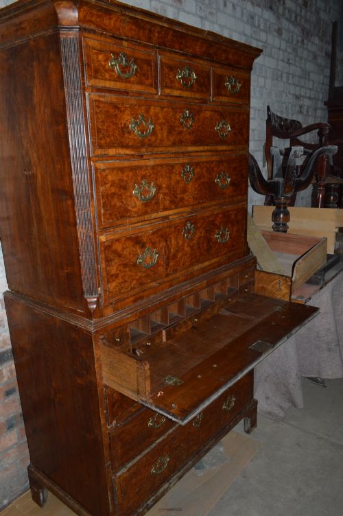 A SUPERB GEORGE I BURR WALNUT SECRETAIRE CHEST ON CHEST TALLBOY - ADDITIONAL PHOTO 9
