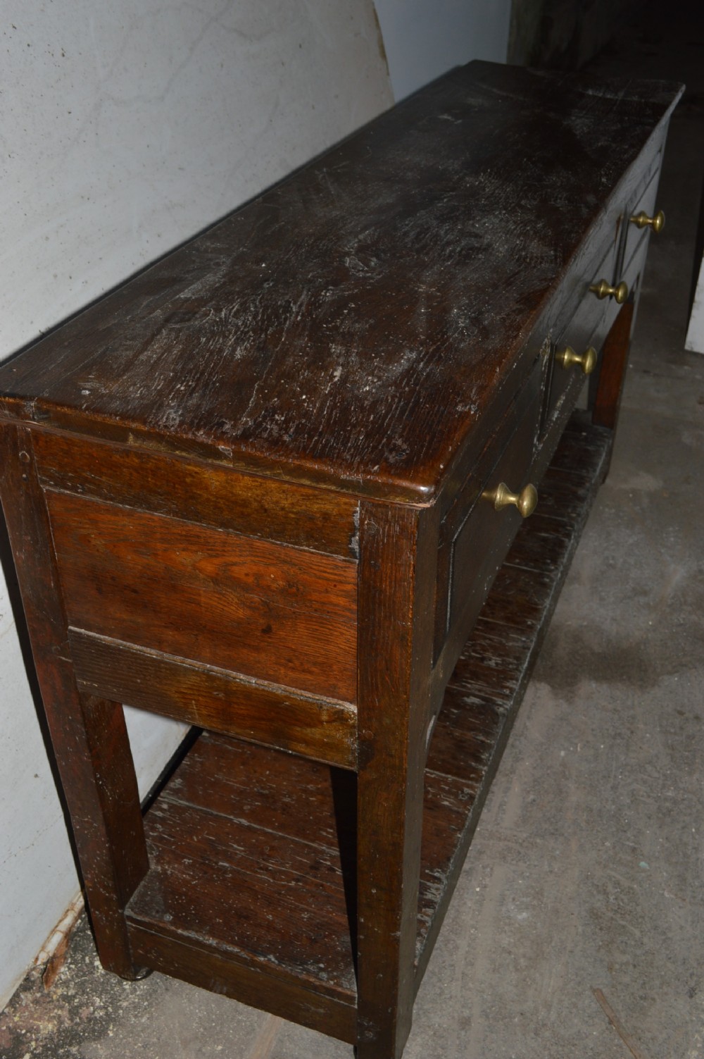 18th century Oak bench dresser  View III