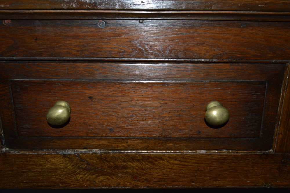 18th century Oak bench dresser  View IV