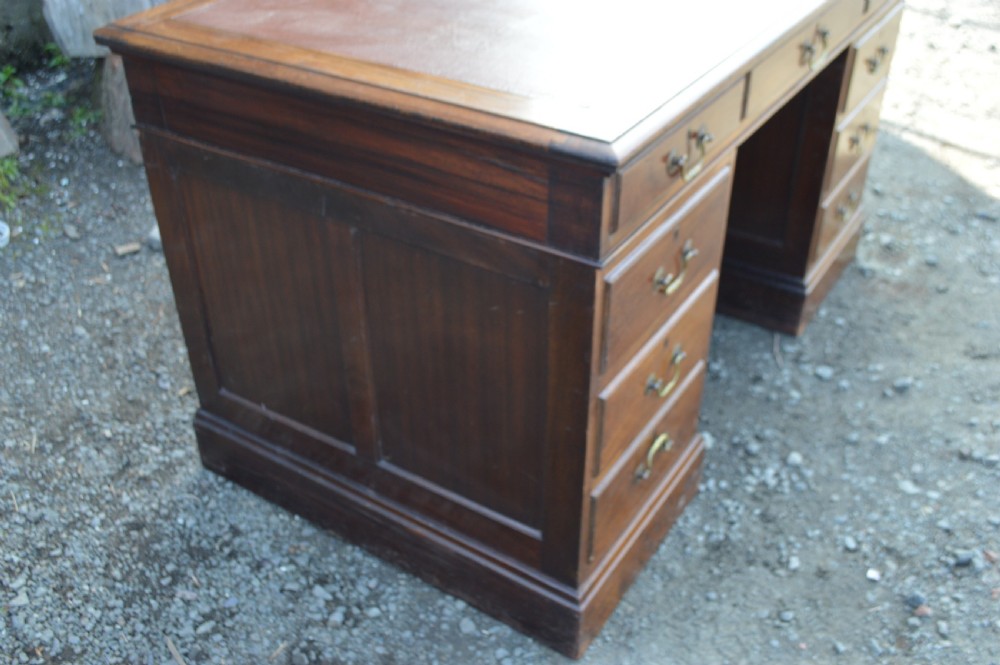1920s mahogany pedastal desk View IV