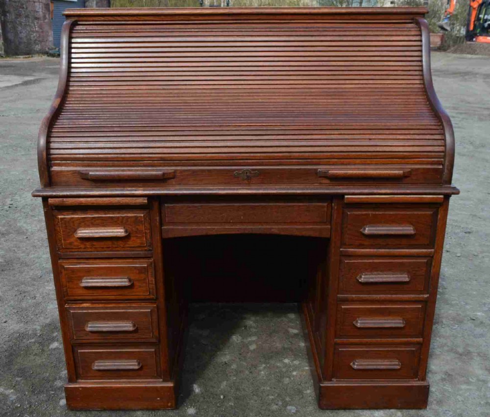 1920s Oak high top roll top desk