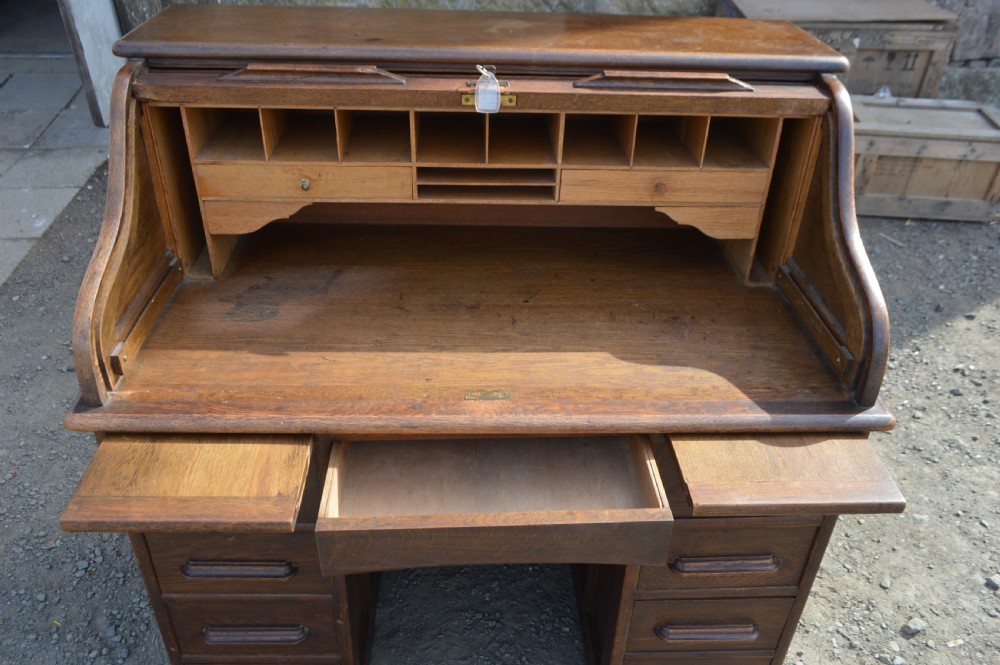 Waring & Gillows 1920s Oak roll top desk View V