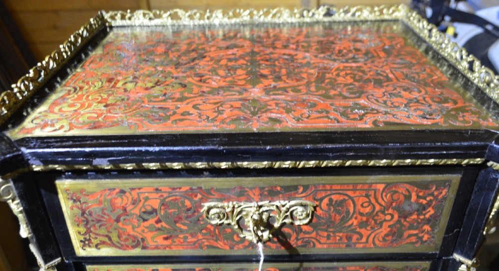 A rare Napoleon III ebonized and red tortoiseshell Boulle wellington chest. View VII