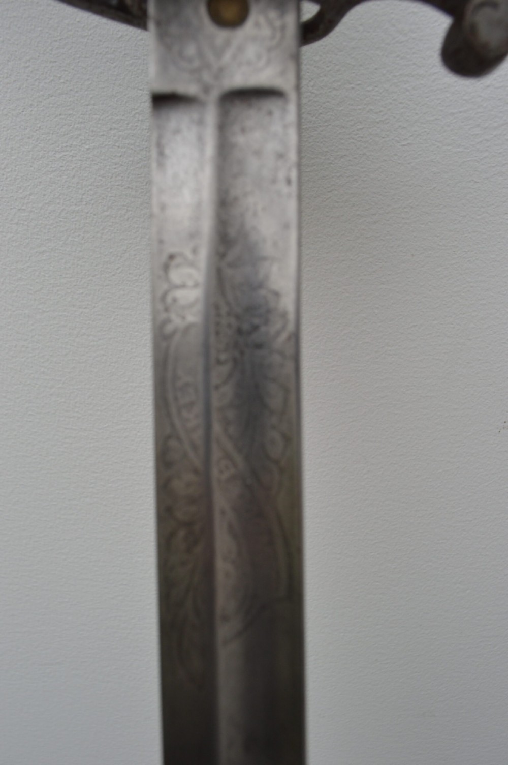 Rare 19th century Scottish basket-hilt artillery officers sword View IV