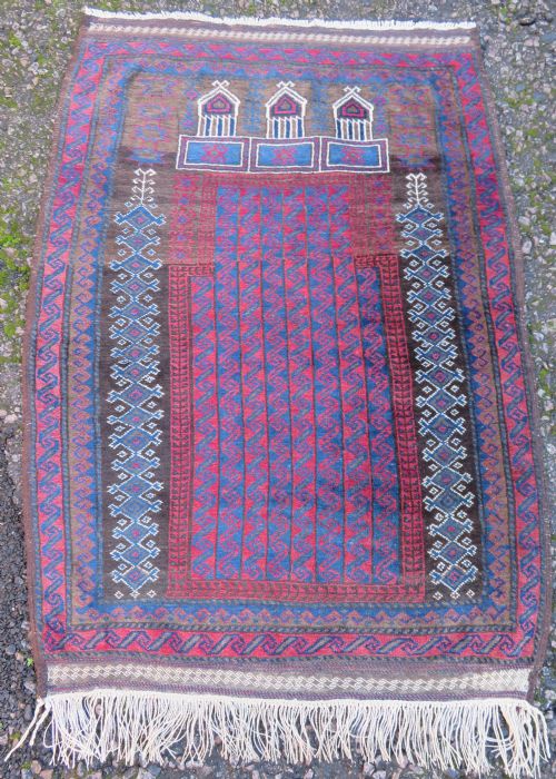 Old Sistan Baluch Seh-mihrab Tribal Prayer Rug. South East Persia,Baluchestan. 133cm X 94cm.