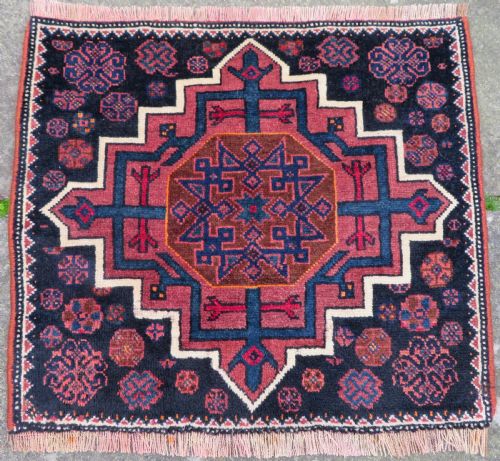 ANTIQUE LURI SADDLE BAG FACE RUG. LURI TRIBES OF LURISTAN. WEST PERSIA.