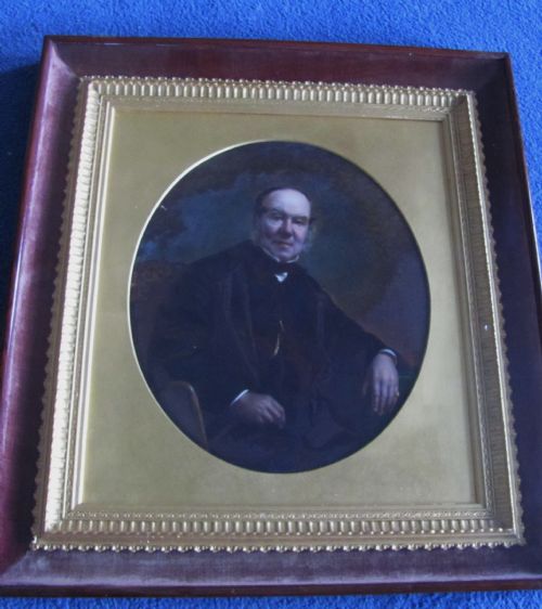 ANTIQUE VICTORIAN FRAMED PAINTED PHOTOGRAPH PORTRAIT GENTLEMAN - ADDITIONAL PHOTO 1