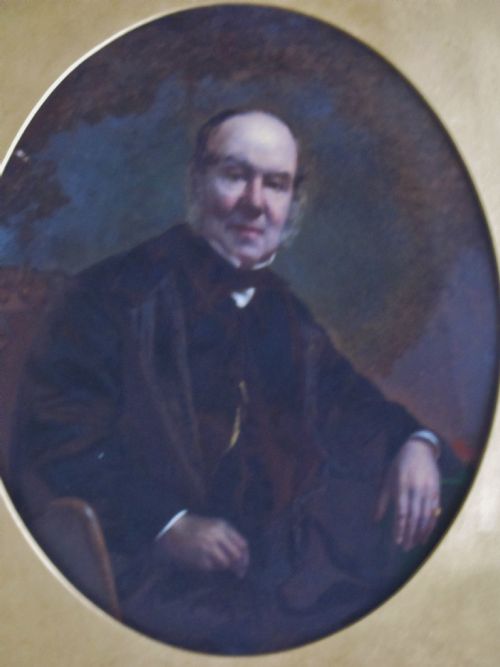 ANTIQUE VICTORIAN FRAMED PAINTED PHOTOGRAPH PORTRAIT GENTLEMAN - ADDITIONAL PHOTO 2