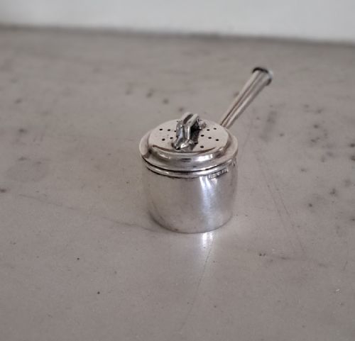 VICTORIAN SILVER NOVELTY PEPPER MODELLED AS A SAUCEPAN - ADDITIONAL PHOTO 1