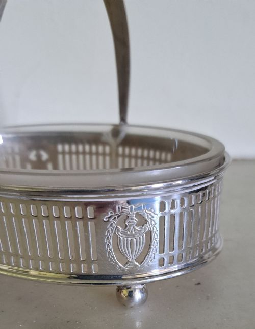 SILVER SWING HANDLED OVAL BASKET1935 - ADDITIONAL PHOTO 4