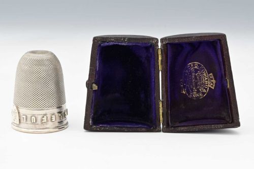 VICTORIAN NOVELTY SILVER TUMBLER IN THE FORM OF A THIMBLE JUST A THIMBLEFUL