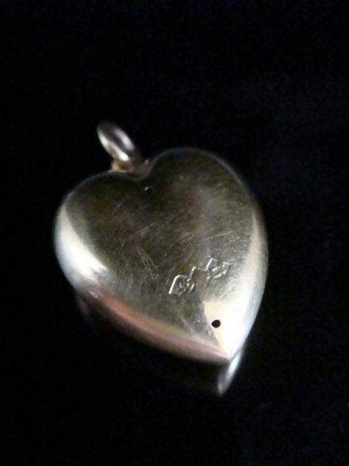 VICTORIAN 15CT OLD CUT DIAMOND PUFF HEART PENDANT - ADDITIONAL PHOTO 1
