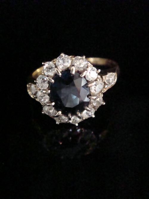 edwardian 18ct yellow gold natural sapphire 200ct and diamond 090ct cluster - CATEGORY: ANTIQUE JEWELLERY - DATED EDWARDIAN