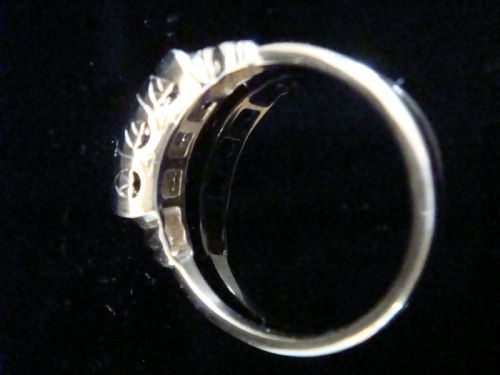 ART DECO 18CT YELLOW GOLD PLATINUM OLD CUT DIAMOND 030CT TRILOGY THREE STONE RING - ADDITIONAL PHOTO 1