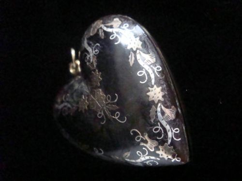 ORIGINAL VERY LARGE VICTORIAN 9CT YELLOW GOLD PIQUE INLAID HEART PENDANT - ADDITIONAL PHOTO 3