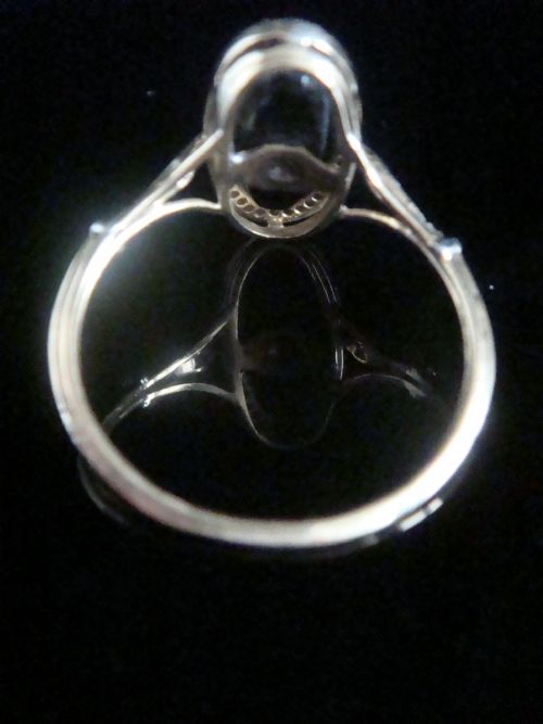 FRENCH EDWARDIAN 18CT PLATINUM ONYX AND ROSE CUT DIAMOND OVAL RING - ADDITIONAL PHOTO 1
