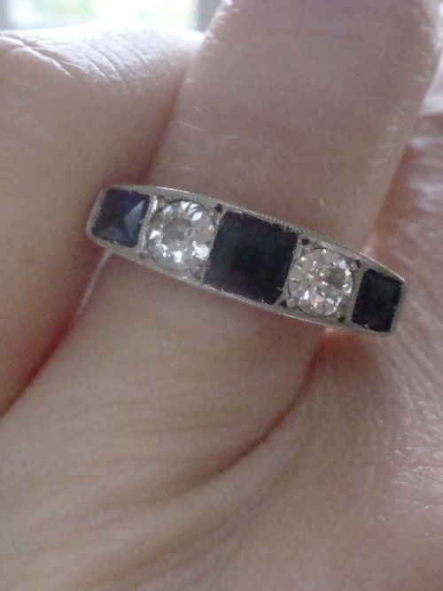 ART DECO 18CT PLATINUM SAPPHIRE AND DIAMOND 060CT 5 STONE BAND LARGE - ADDITIONAL PHOTO 4