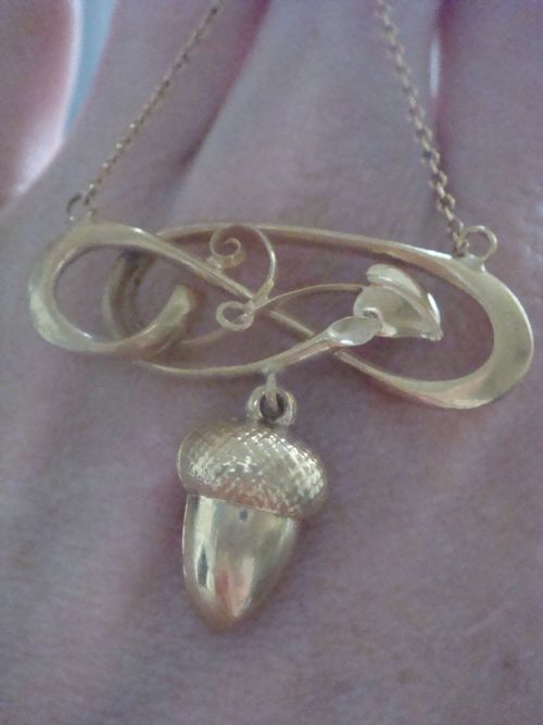 ANTIQUE ART NOUVEAU 15CT YELLOW GOLD ACORN 9CT CHAIN NECKLACE - ADDITIONAL PHOTO 4