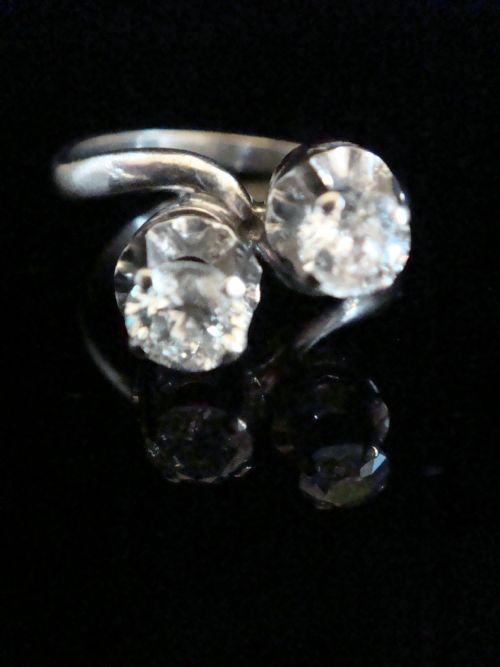 EDWARDIAN 18CT WHITE GOLD TRANSITIONAL CUT TWO STONE DIAMOND 075CT TOI ET MOI - ADDITIONAL PHOTO 2