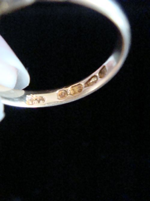 EDWARDIAN 18CT YELLOW GOLD NATURAL CORAL OLD CUT DIAMOND CLUSTER HALO RING - ADDITIONAL PHOTO 2