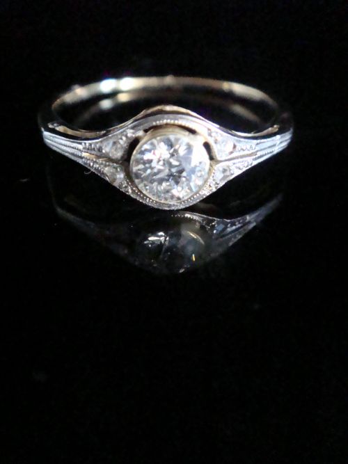 art deco french 18ct platinum diamond single stone solitaire 035ct ring - CATEGORY: ANTIQUE JEWELLERY - DATED 1920