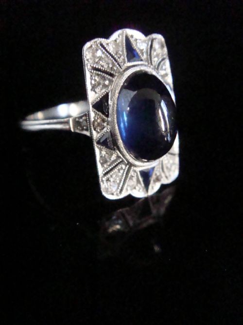 FRENCH ART DECO PLATINUM CABOCHON SAPPHIRE AND OLD CUT DIAMOND PAVE SET RING - ADDITIONAL PHOTO 1