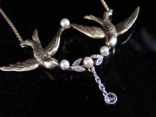 edwardian 18ct yellow gold rose cut diamond natural pearl swallow necklace - CATEGORY: ANTIQUE JEWELLERY - DATED EDWARDIAN