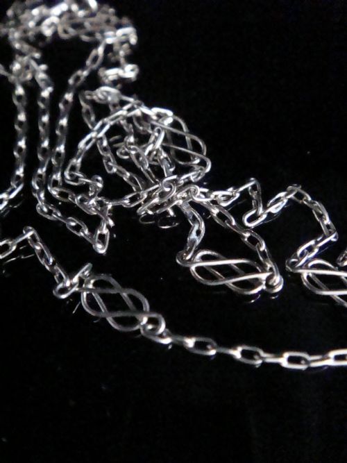 ART NOUVEAU PLATINUM DIAMOND WHITE ENAMEL LAVALIERE NECKLACE AND BROOCH ON PLAT CHAIN - ADDITIONAL PHOTO 3