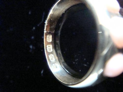 VICTORIAN 1882 18CT YELLOW GOLD NATURAL LARGE CORAL 3 STONE GYPSY RING - ADDITIONAL PHOTO 5