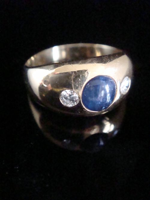 french 18ct yellow gold natural cabochon sapphire diamond 3 stone gypsy ring - CATEGORY: ANTIQUE JEWELLERY - DATED 1960