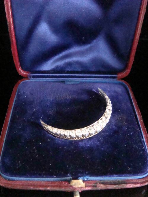 victorian 18ct diamond crescent brooch and hair pin conversion fitted case - CATEGORY: ANTIQUE JEWELLERY - DATED VICTORIAN