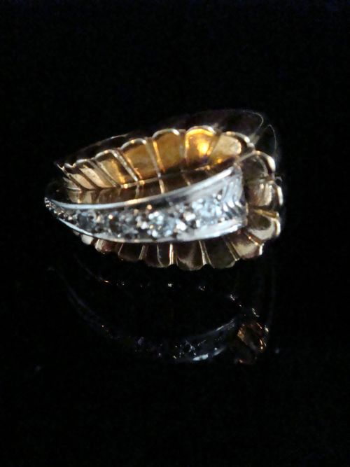 RETRO 1950S FRENCH TANK 18CT SCALLOPED PLATINUM DIAMOND SET COCKTAIL RING - ADDITIONAL PHOTO 1