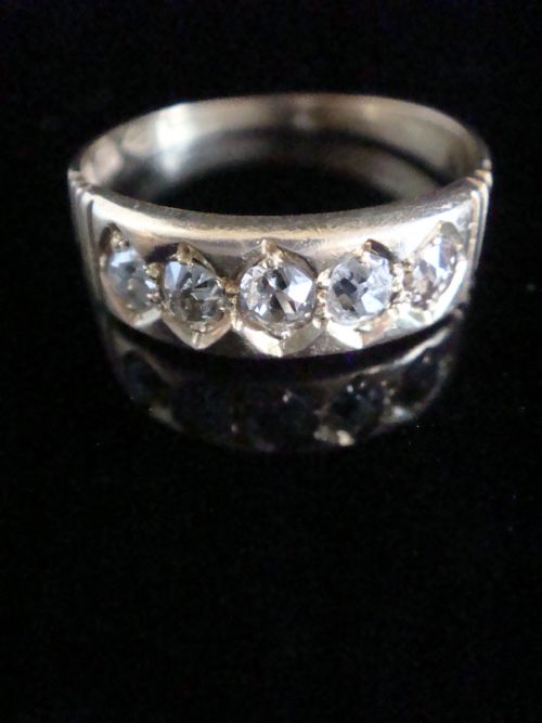 victorian 18ct yellow gold old cut diamond thick gypsy 5 stone ring - CATEGORY: ANTIQUE JEWELLERY - DATED VICTORIAN
