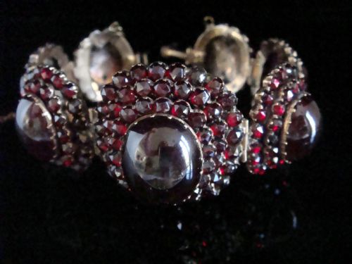 HUGE VICTORIAN BOHEMIAN CABOCHON GARNET BRACELET 56G 7 - ADDITIONAL PHOTO 2