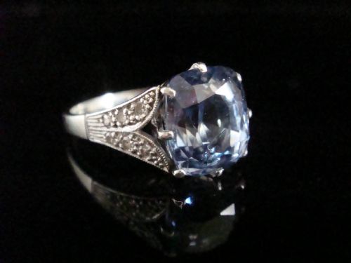 FINE EDWARDIAN 18CT WHITE GOLD PLATINUM NATURAL CUSHION CUT CEYLON SAPPHIRE DIAMOND RING - ADDITIONAL PHOTO 2