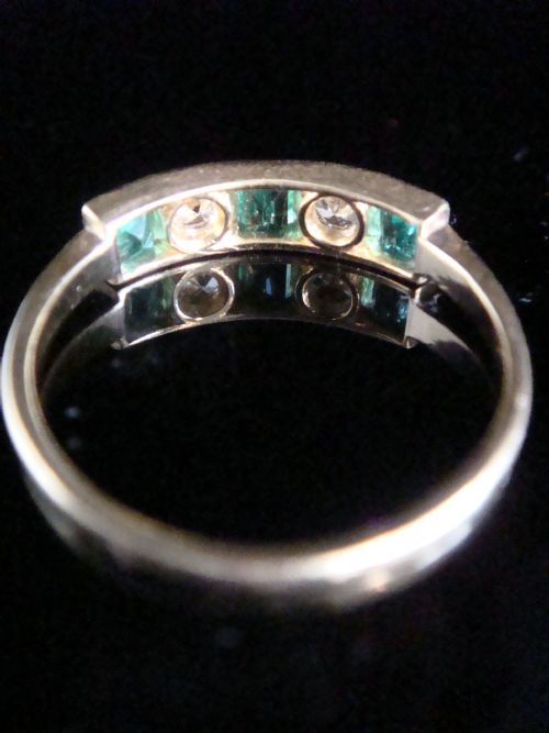 EDWARDIAN 18CT YELLOW GOLD NATURAL EMERALD OLD CUT DIAMOND 5 STONE RING - ADDITIONAL PHOTO 4