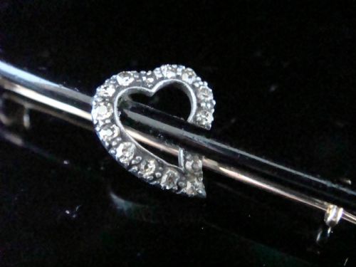 EDWARDIAN 18CT YELLOW GOLD PLATINUM DIAMOND HEART STICK BROOCH - ADDITIONAL PHOTO 2