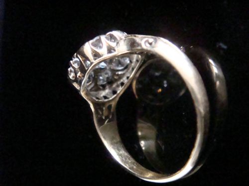 VICTORIAN 18CT YELLOW GOLD LARGE OLD MINE CUT DIAMOND 175CT CLUSTER RING - ADDITIONAL PHOTO 2